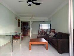 Blk 240 Yishun Ring Road (Yishun), HDB 5 Rooms #557948921